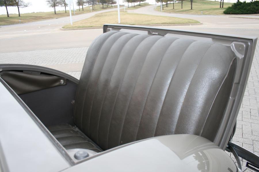  Ford Cabriolet 1933 года  (фото 9 из 17)